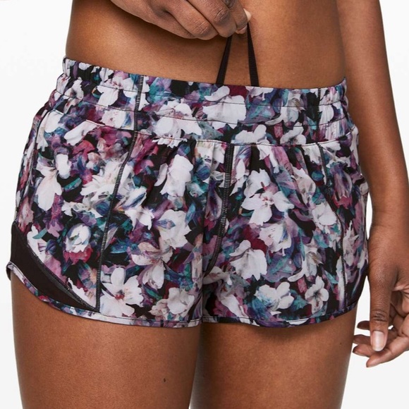 Lululemon Hotty Hot Short 2.5 Utopia Multi /Deep Phantom Size 4 Tall - Picture 7 of 14
